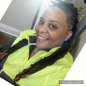 Meet your Posher, Tomeka